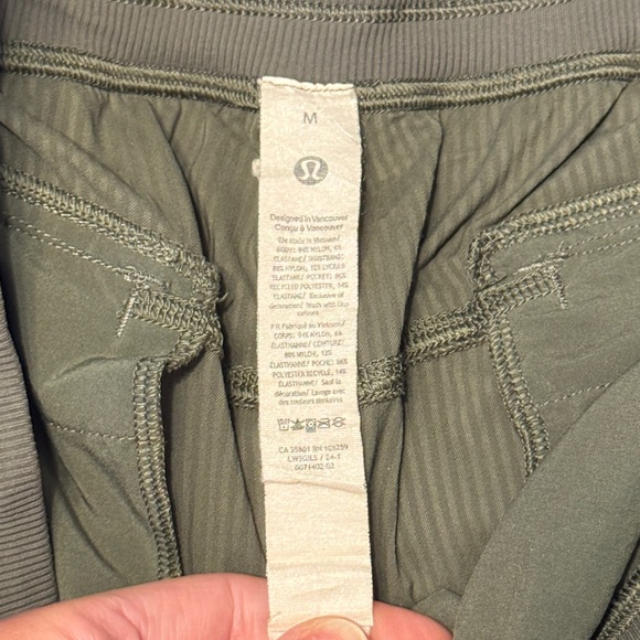 Lululemon Dance Studio Cargo Pants Olive Military Green Medium - Picture 3 of 4